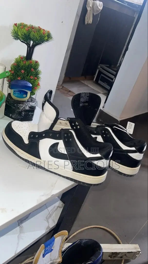 Shoe for Sale
