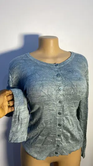 Cute Tops for Just ₦2,000! Look Good Without Breaking the Bank
