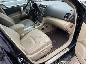 Toyota Highlander 2014 Black
