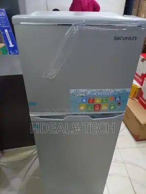 SkyRun BCD 138HC Reliable Everyday Appliance With a Modern Finish