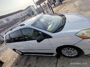 Toyota Sienna 2009 White