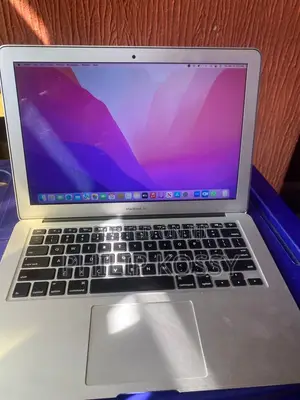 Laptop Apple MacBook Pro 2015 8GB Intel Core i7 SSD 128GB