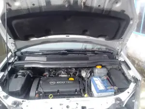 Opel Zafira 2.2 2005 Silver