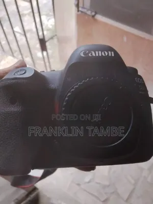 Canon 5d Mark Iv DSLR