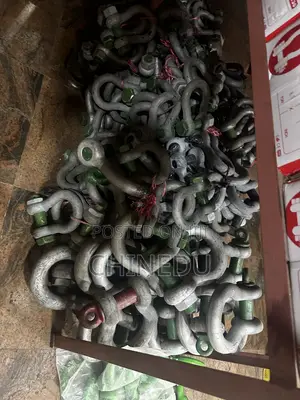 Bow Shackles / D-Shackles With Safety Bolt - Green Pin Type