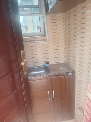 1bdrm Block of Flats in Oyawe, Ibadan for rent