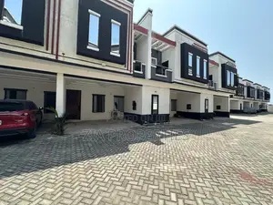 4bdrm Townhouse / Terrace in Lekki for rent