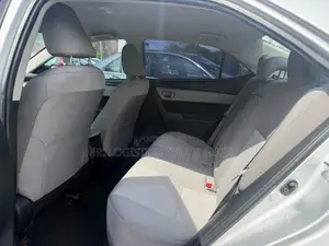 Toyota Corolla 2015 Silver