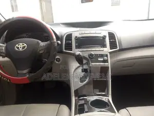 Toyota Venza XLE 2012 Silver