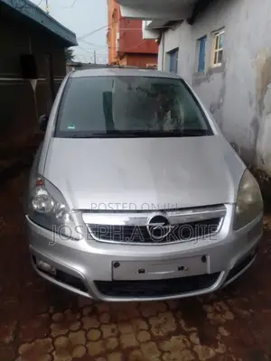 Opel Zafira 2.2 2005 Silver