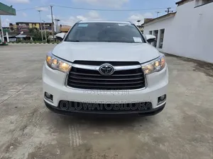 Toyota Highlander Limited V6 4x2 (3.5L 6cyl 6A) 2016 White