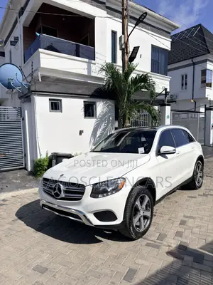 Mercedes-Benz GLC-Class 2017 Off white
