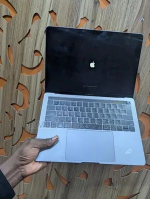 Laptop Apple MacBook 2018 8GB Intel Core i5 SSD 256GB