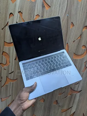 Laptop Apple MacBook 2018 8GB Intel Core i5 SSD 256GB