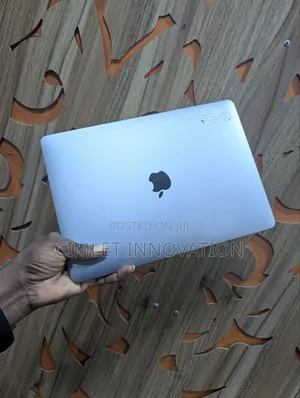 Laptop Apple MacBook 2018 8GB Intel Core i5 SSD 256GB
