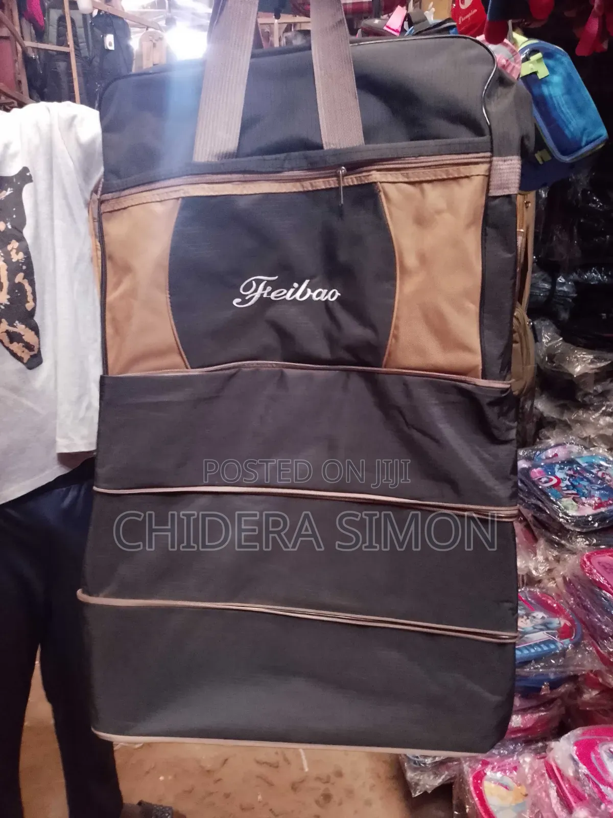 Weightless Bag for Traveling