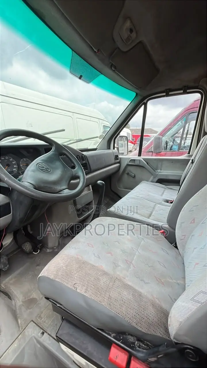 Volkswagen LT 2009 White