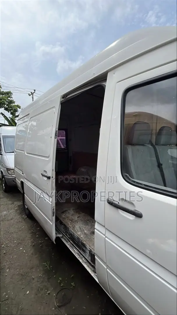 Volkswagen LT 2009 White