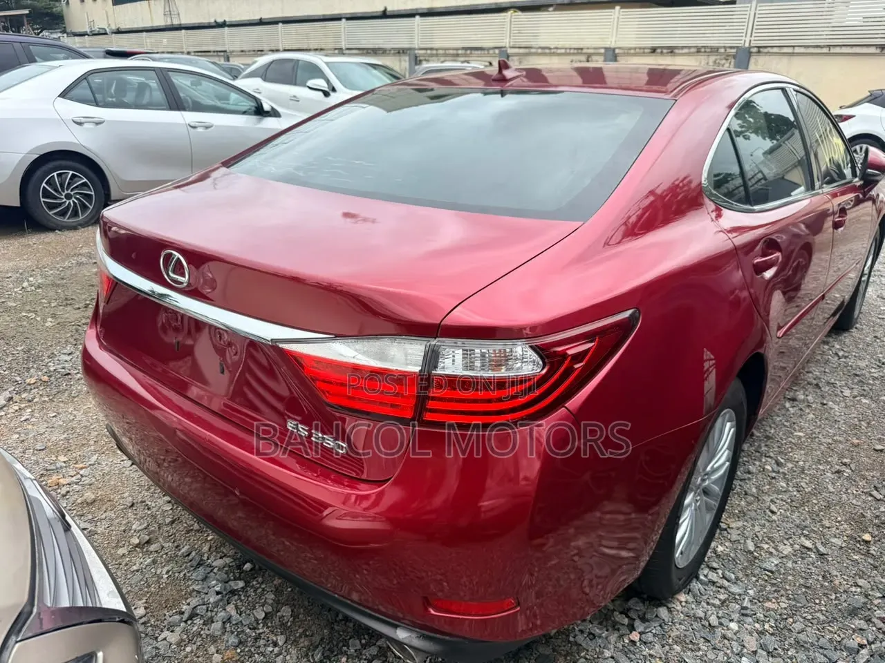 Lexus ES 2014 Red