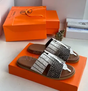 High Quality Latest Design Multicolor Hermes Slippers