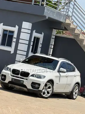 BMW X6 xDrive50i Coupe (4.4L 8cyl 8A) 2011 White