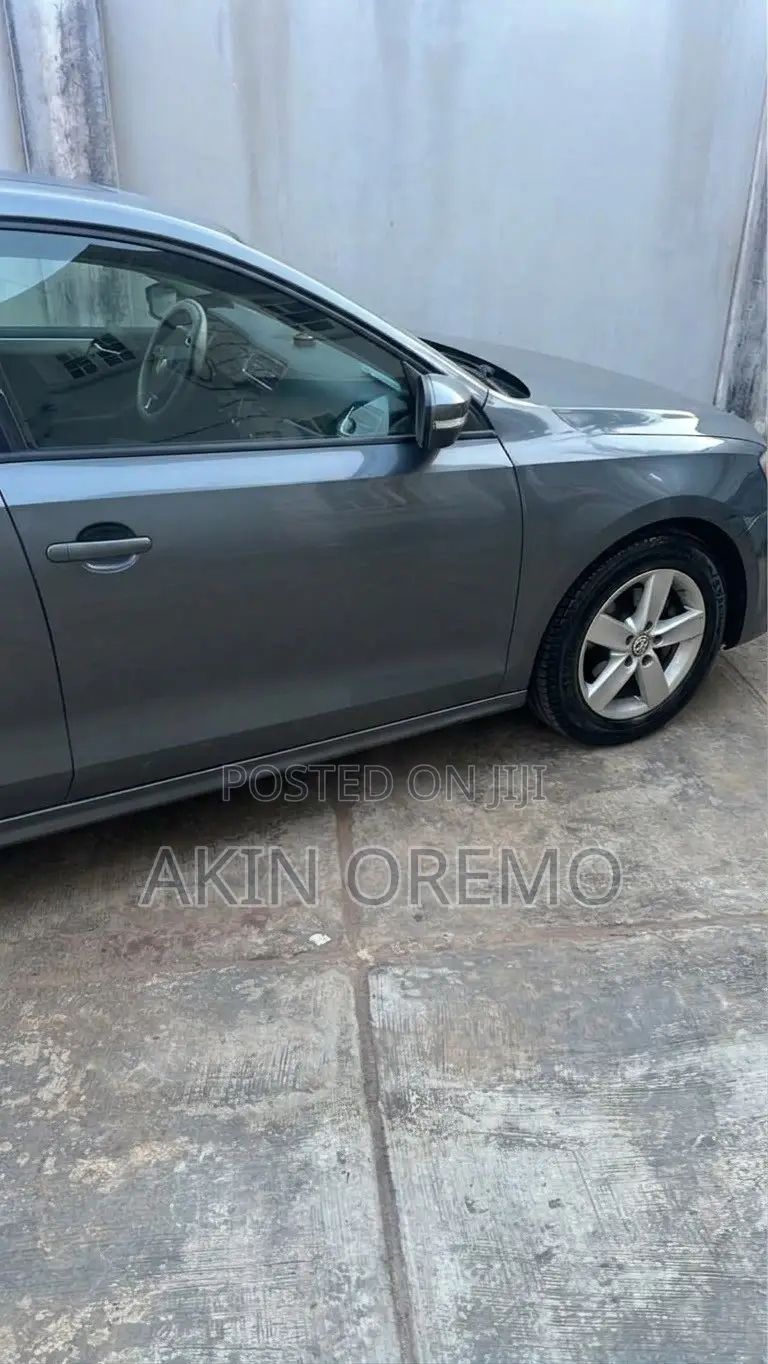 Volkswagen Jetta 2012 Gray