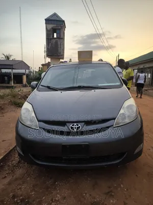 Toyota Sienna LE FWD 2006 Gray