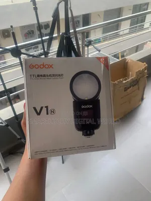 Godox V1N TTL LI_Ion Round Head Camera Flash