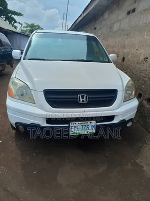 Honda Pilot 2004 White