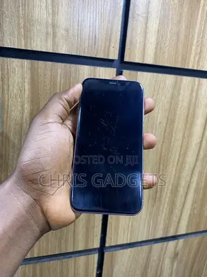 Apple iPhone 11 64 GB Purple