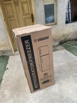 Snowsea BCD-166 120L Top Freezer Refrigerator for Compact Kitchens