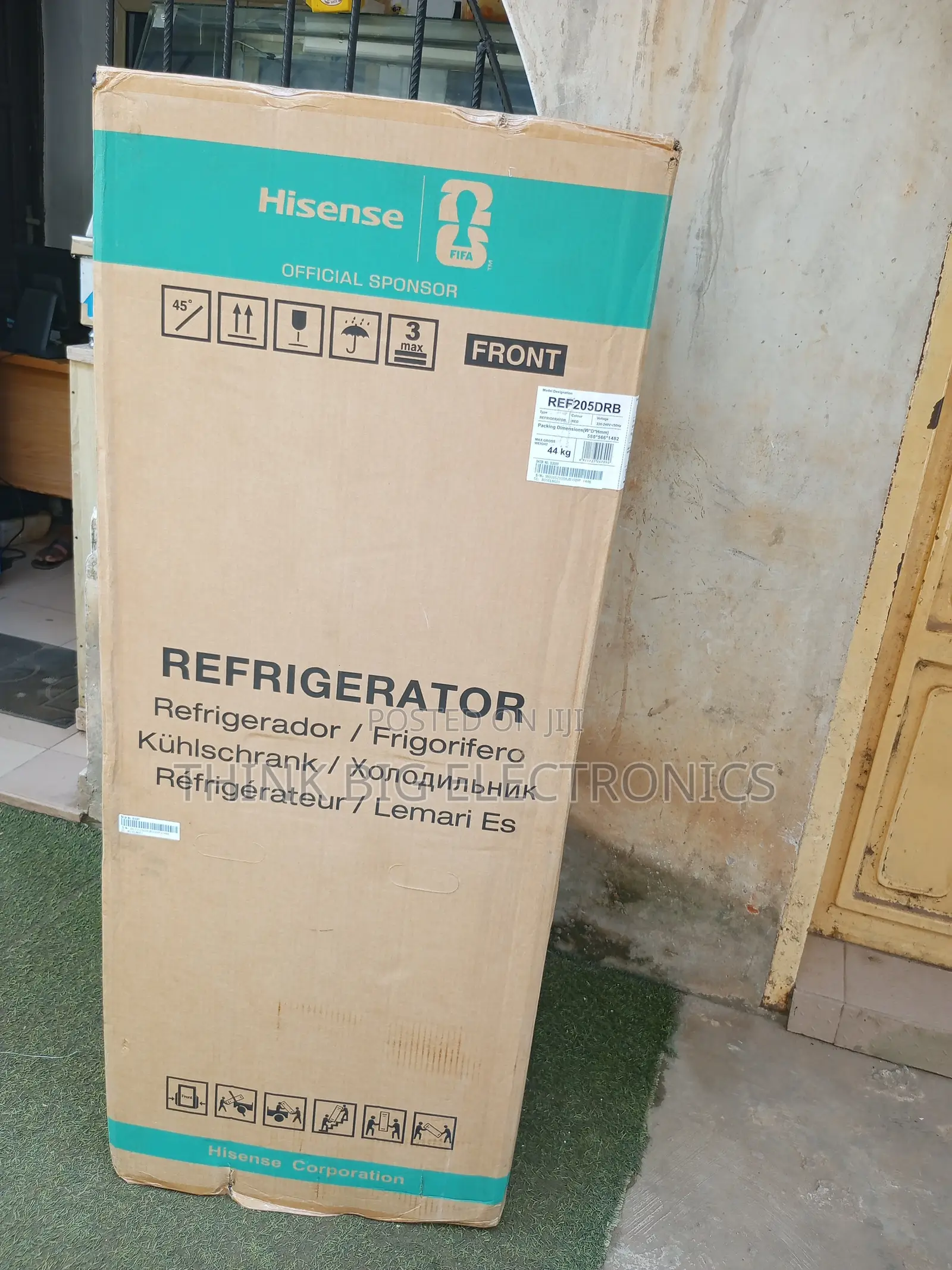 Hisense 205DRB Refrigerator With Integrated Drinking Water Feature