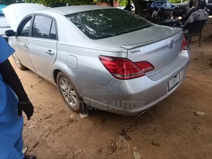 Toyota Avalon 2006 Silver