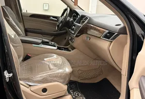 Mercedes-Benz M Class 2011 Black