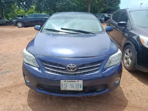 Toyota Corolla 2010 Blue