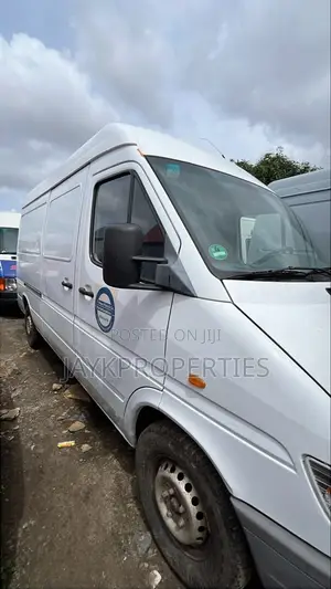 Mercedes-Benz Sprinter 2005 White