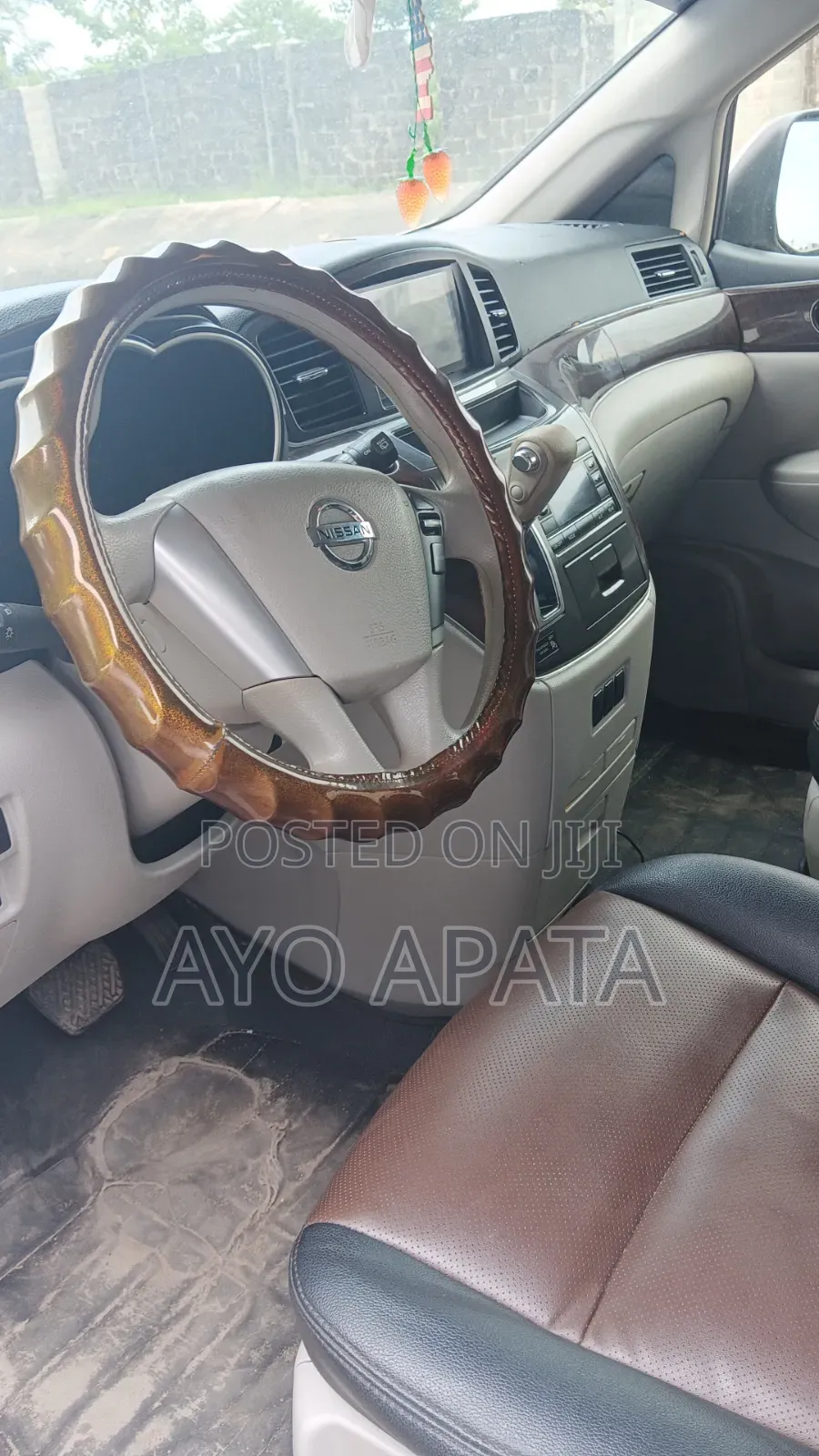 Nissan Quest 2012 Silver