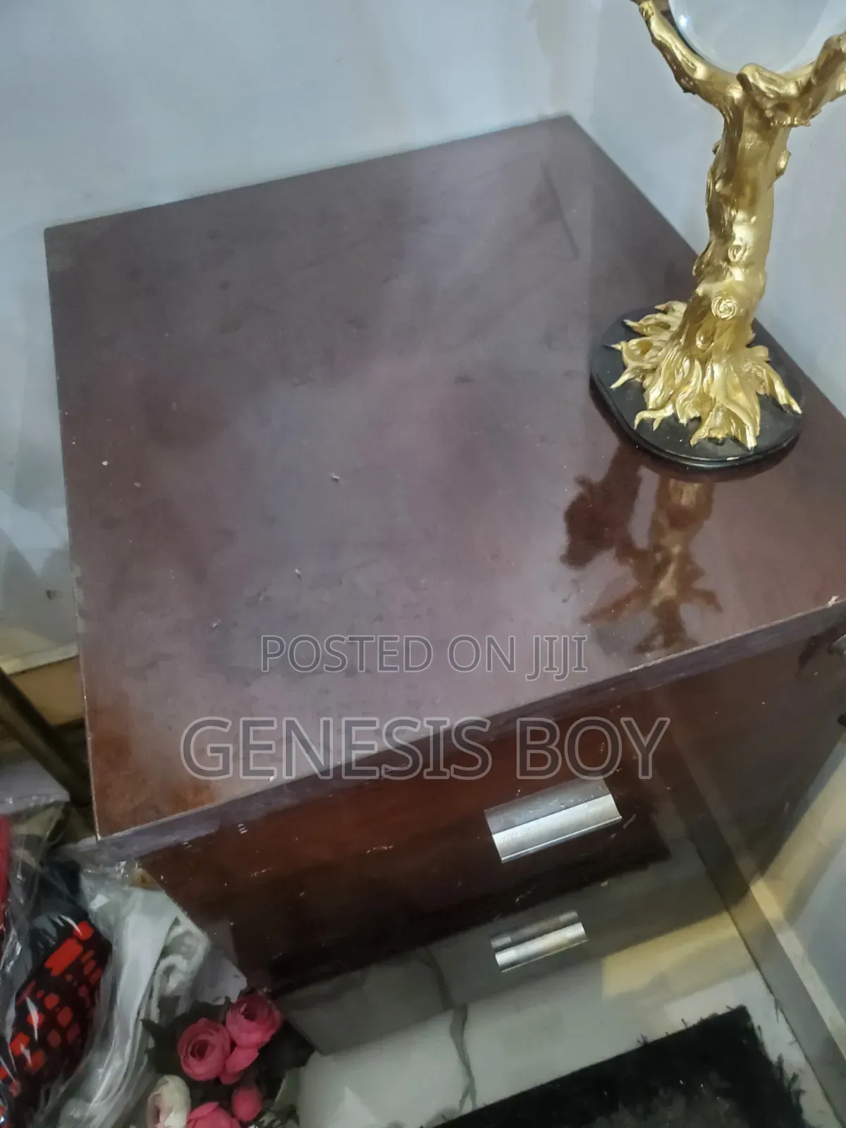Furnitures