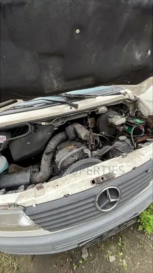 Mercedes-Benz Sprinter 1998 White