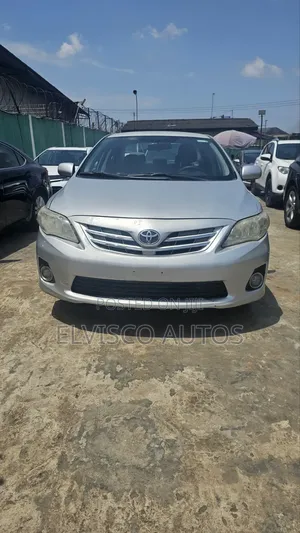 Toyota Corolla 2013 Silver