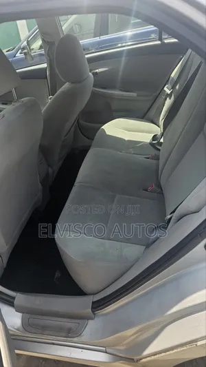 Toyota Corolla 2013 Silver