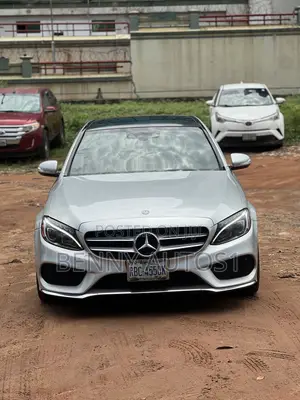 Mercedes-Benz C300 Base AWD 4Matic Sedan (2.0L 4cyl 7A) 2015 Silver
