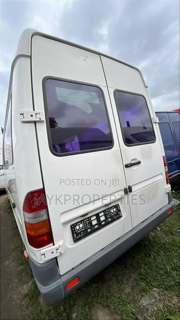 Mercedes-Benz Sprinter 1998 White