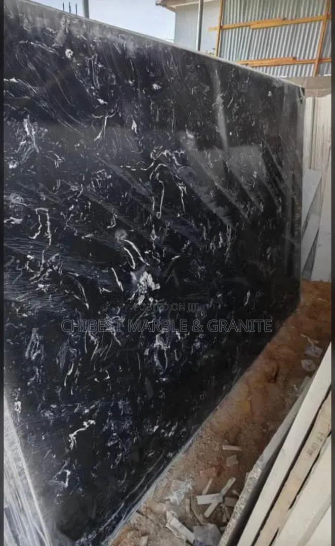 Luxury Black Marble Square Slabs for Kitchen Countertop and Staircase