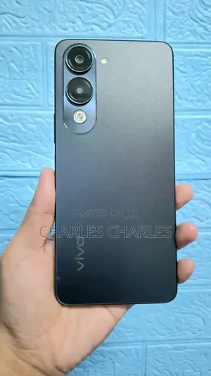 Vivo Y04 64 GB Black