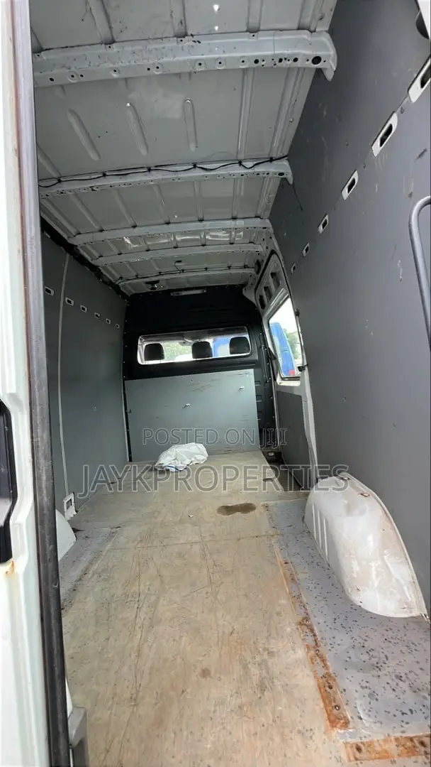 Mercedes-Benz Sprinter 2014 White