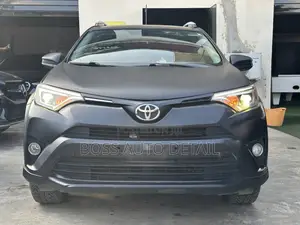 Toyota RAV4 XLE 4dr SUV AWD (2.5L 4cyl 6A) 2015 Black