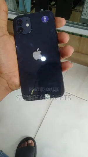Apple iPhone 12 128 GB Red