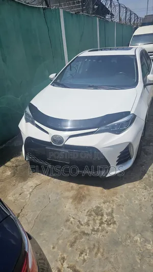 Toyota Corolla 2018 Silver