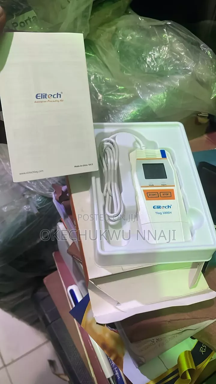 Temperature and Humidity Data Logger Reusable PDF Report USB Port